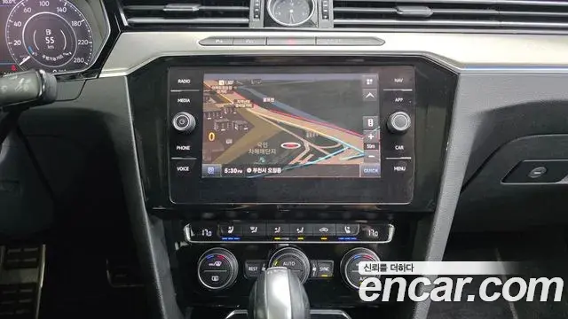 Volkswagen Arteon 2019 — Şəkil 12/20