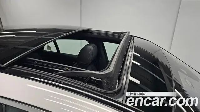 Mercedes-Benz GLE-Class 2025 — Фото 12/20