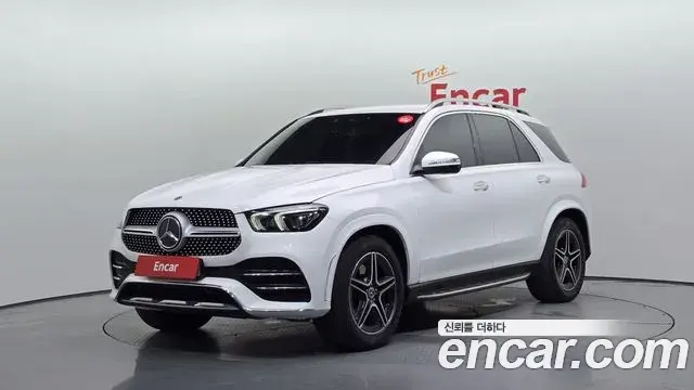 Mercedes-Benz GLE-Class 2019 — Фото 1/20