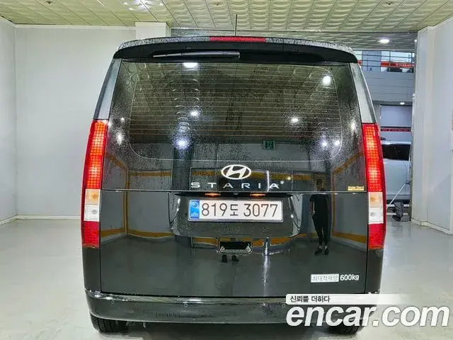 Hyundai Staria 2025 — Фото 4/19