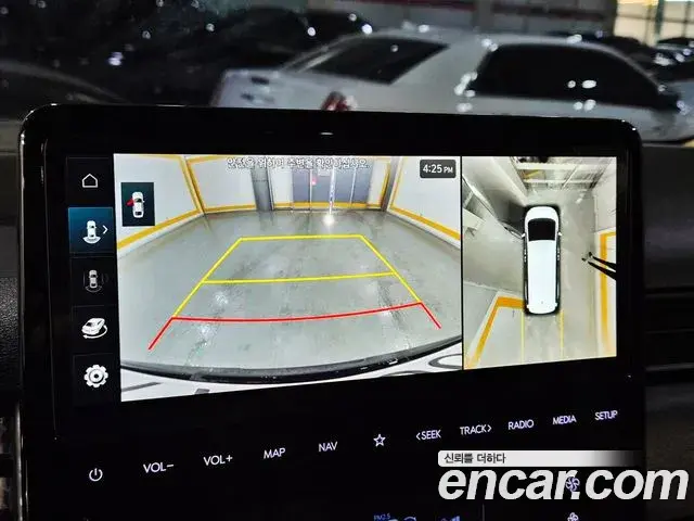 Hyundai Staria 2025 — Фото 11/19