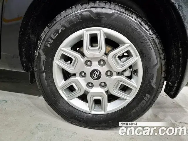 Hyundai Staria 2025 — Фото 14/19