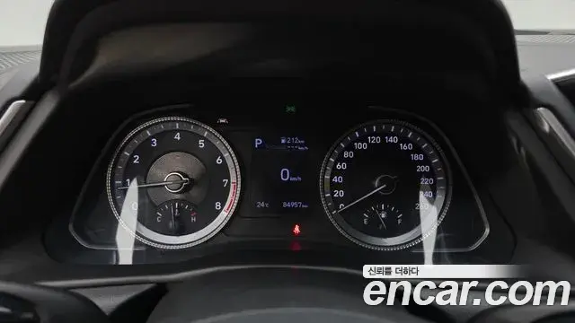 Hyundai Sonata 2020 — Фото 8/20