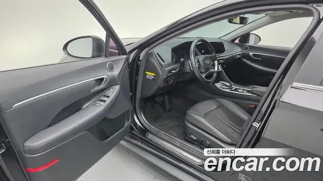 Hyundai Sonata 2020 — Фото 10/20