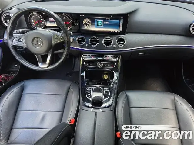 Mercedes-Benz E-Class 2018 — Фото 9/20