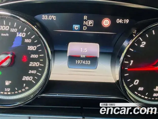 Mercedes-Benz E-Class 2018 — Фото 6/20