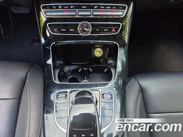 Mercedes-Benz E-Class 2018 — Фото 7/20