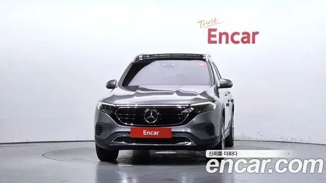 Mercedes-Benz EQB 2023 — Photo 28/31
