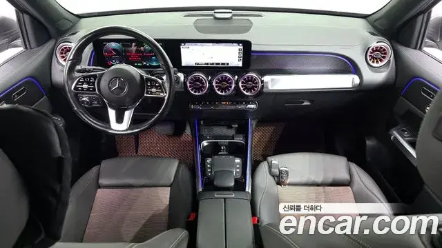 Mercedes-Benz EQB 2023 — Photo 13/31