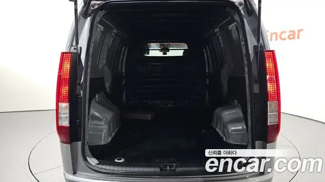 Hyundai Staria 2022 — Фото 20/20