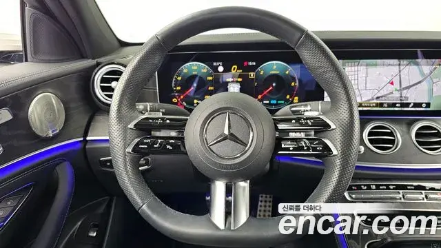 Mercedes-Benz E-Class 2023 — Фото 13/20