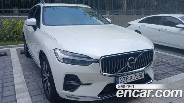 Volvo XC60 2023 — Фото 20/20