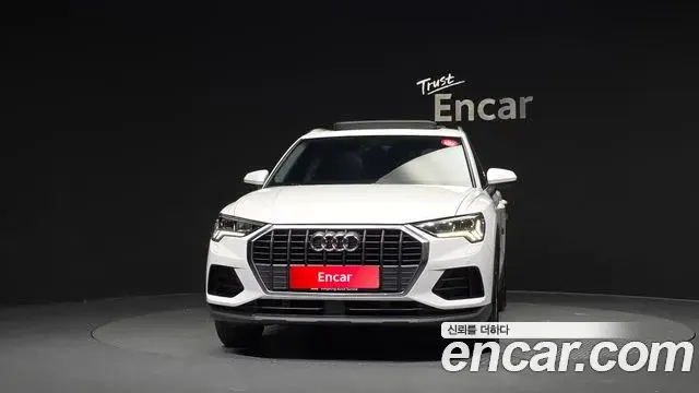Audi Q3 2020 — Фото 3/20