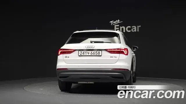 Audi Q3 2020 — Фото 4/20