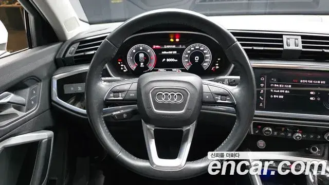 Audi Q3 2020 — Фото 13/20