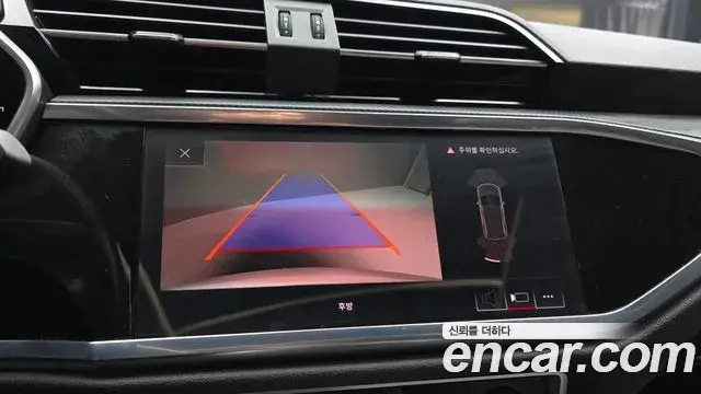Audi Q3 2020 — Фото 15/20