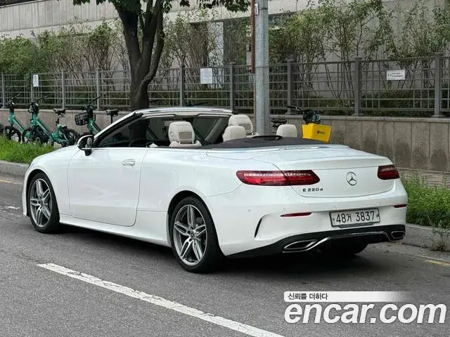 Mercedes-Benz E-Class 2018 — Фото 3/19