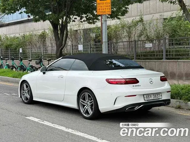 Mercedes-Benz E-Class 2018 — Фото 19/19