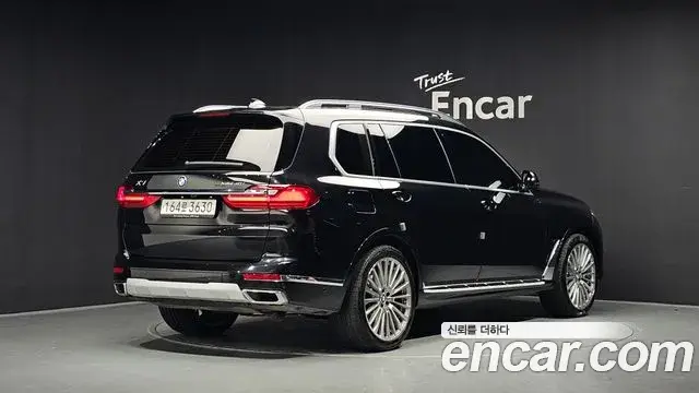 BMW X7 2021 — Фото 2/20