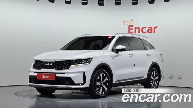 Kia Sorento 2023 — Фото 1/20