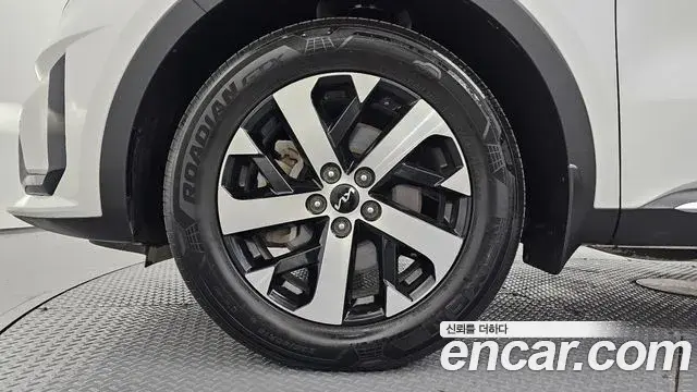 Kia Sorento 2023 — Фото 5/20