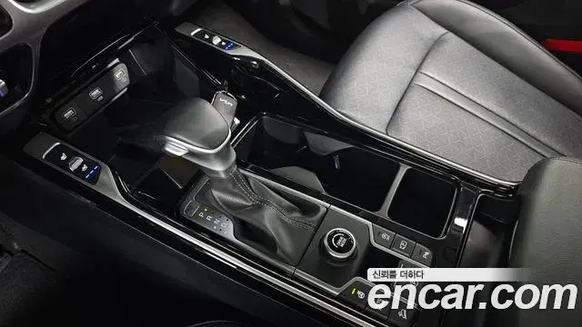 Kia Sorento 2023 — Фото 9/20