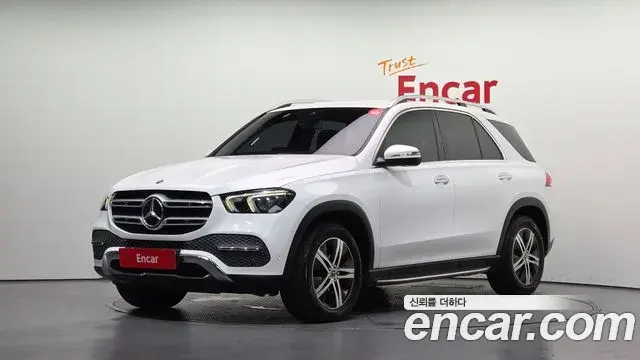 Mercedes-Benz GLE-Class 2019 — Фото 10/20