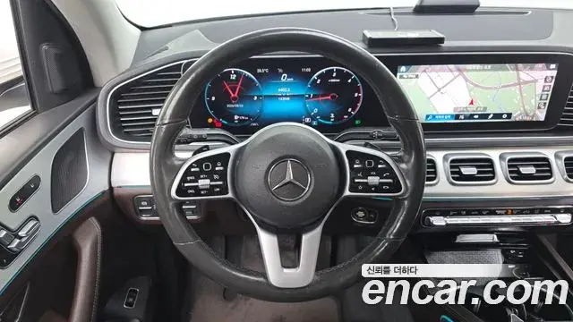 Mercedes-Benz GLE-Class 2019 — Фото 14/20