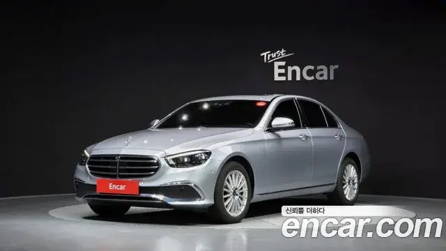 Mercedes-Benz E-Class 2021 — Фото 20/20