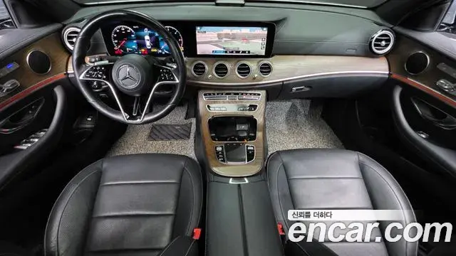 Mercedes-Benz E-Class 2021 — Фото 6/20