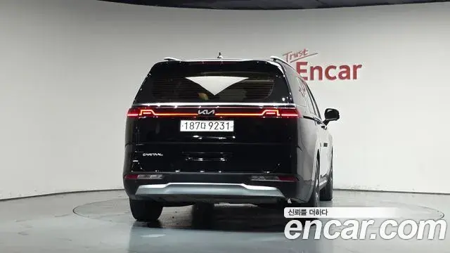 Kia Carnival 2022 — Фото 4/20