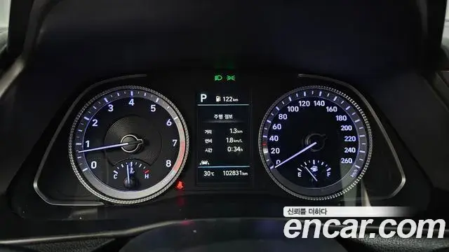 Hyundai Sonata 2022 — Фото 8/20