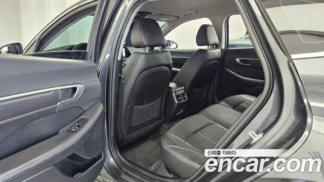 Hyundai Sonata 2022 — Фото 11/20