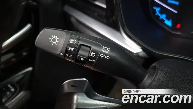 Kia Niro 2020 — Фото 18/20