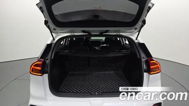 Kia Niro 2020 — Фото 20/20