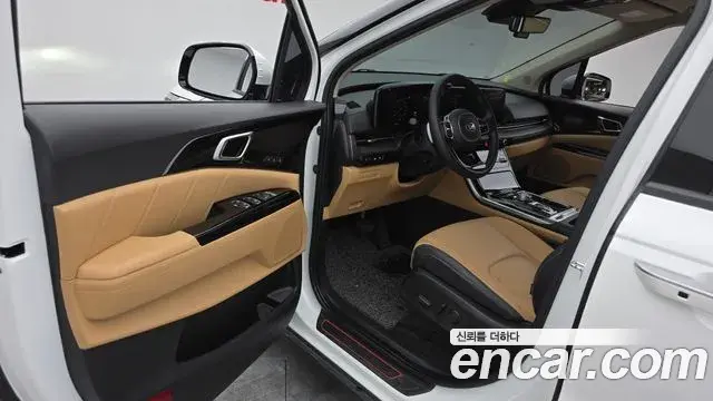 Kia Carnival 2021 — Фото 10/20