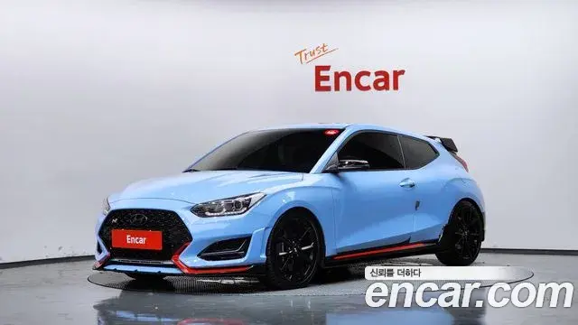 Hyundai Veloster 2019 — Фото 1/20