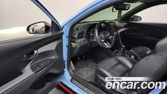 Hyundai Veloster 2019 — Фото 10/20
