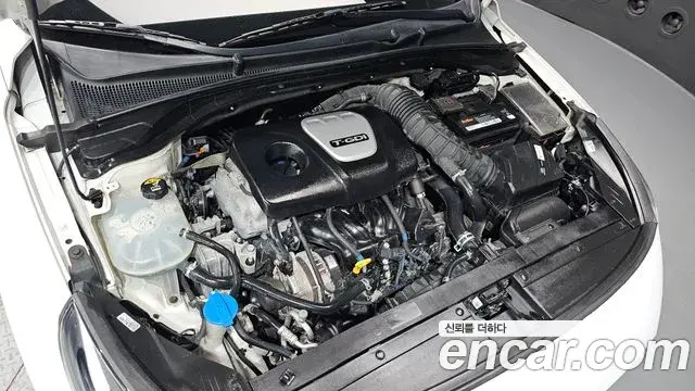Hyundai i30 2019 — Фото 6/20