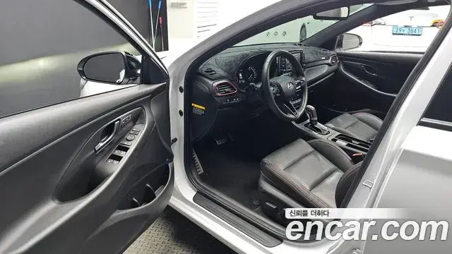 Hyundai i30 2019 — Фото 10/20
