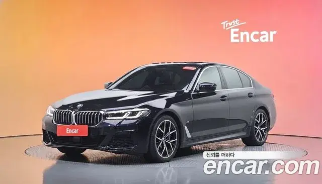 BMW 5 Series 2022 — Фото 1/20