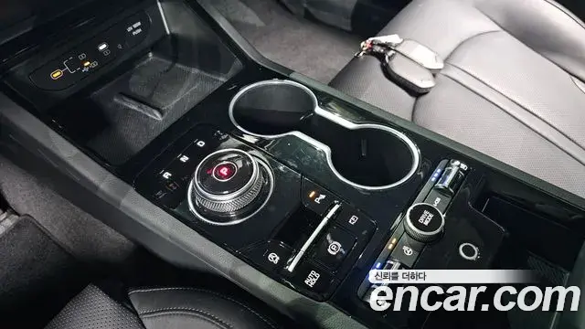 Kia K5 2025 — Şəkil 27/31
