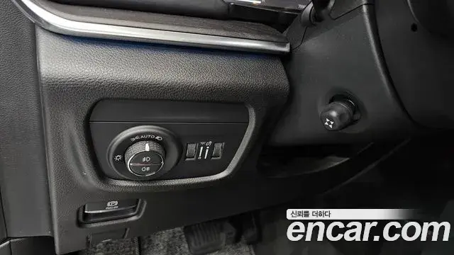 Jeep Grand Cherokee 2021 — Фото 14/20