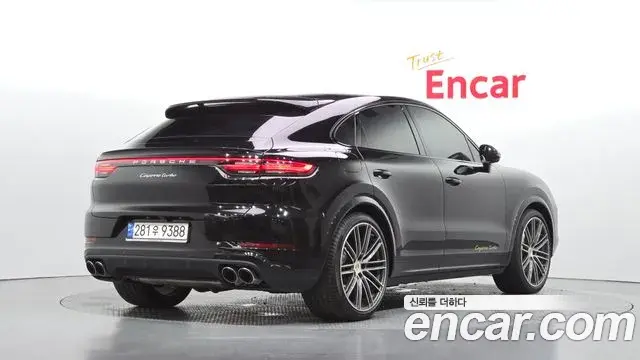 Porsche Cayenne 2023 — Фото 2/20