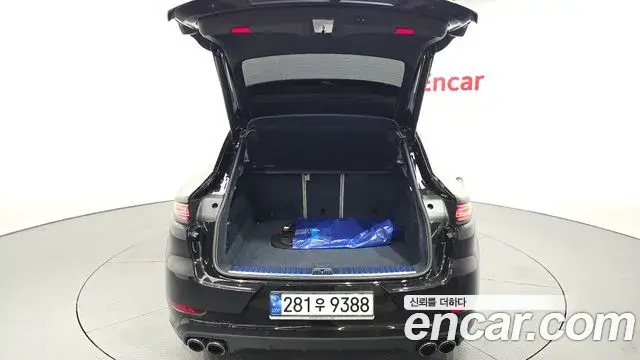 Porsche Cayenne 2023 — Фото 20/20