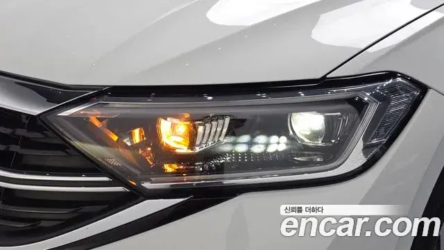 Volkswagen Jetta 2022 — Şəkil 13/32