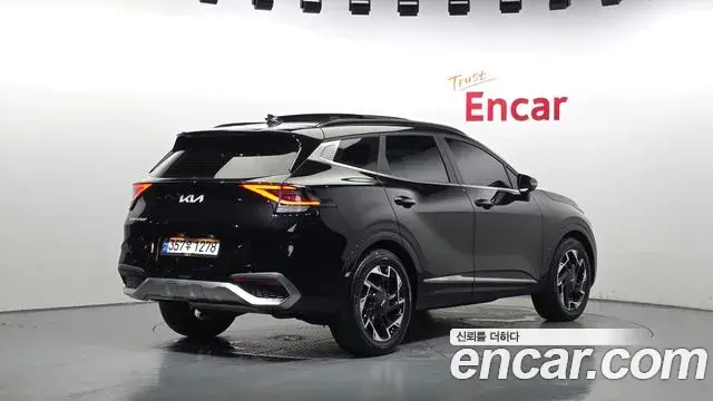 Kia Sportage 2022 — Фото 2/20