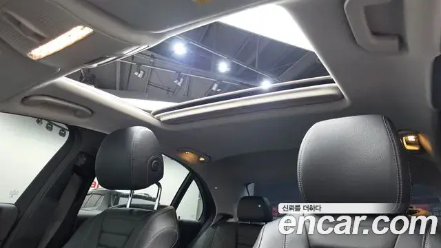 Mercedes-Benz E-Class 2018 — Фото 15/20