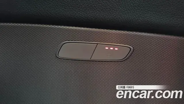 Mercedes-Benz E-Class 2018 — Фото 19/20