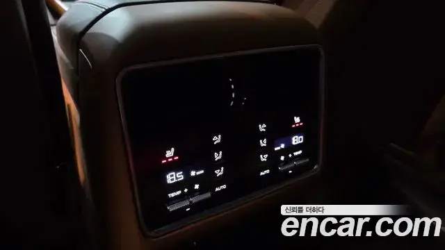 Porsche Cayenne 2020 — Фото 19/20